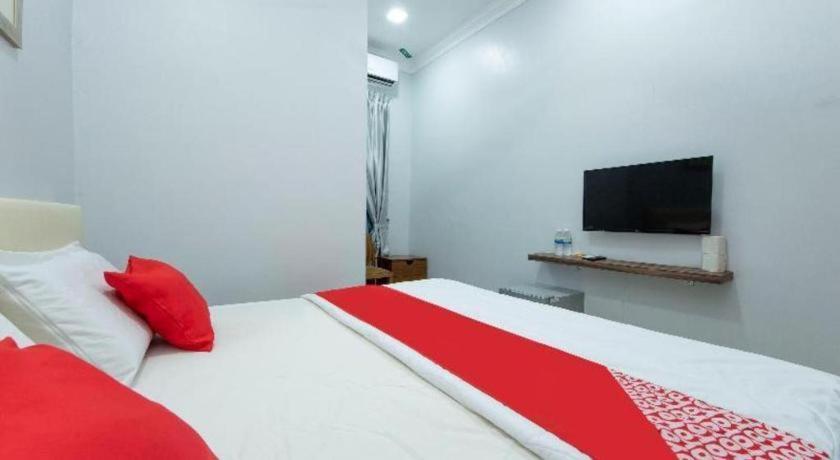 Oyo 90234 Sungai Rengit City Resort 2 Kampung Sungai Rengit Dış mekan fotoğraf