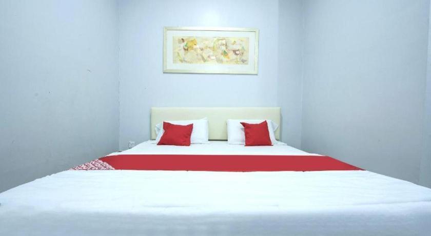 Oyo 90234 Sungai Rengit City Resort 2 Kampung Sungai Rengit Dış mekan fotoğraf