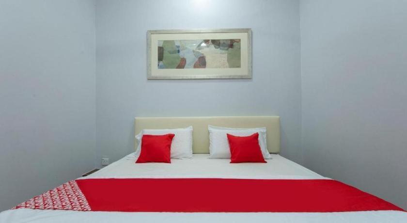 Oyo 90234 Sungai Rengit City Resort 2 Kampung Sungai Rengit Dış mekan fotoğraf