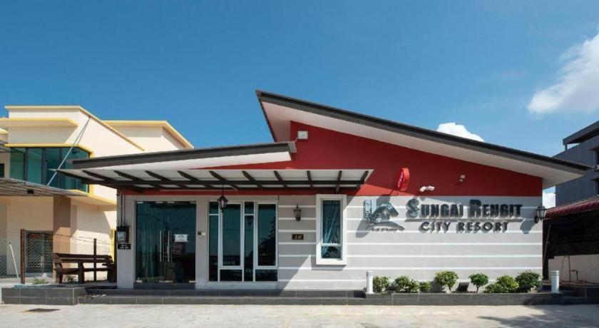 Oyo 90234 Sungai Rengit City Resort 2 Kampung Sungai Rengit Dış mekan fotoğraf