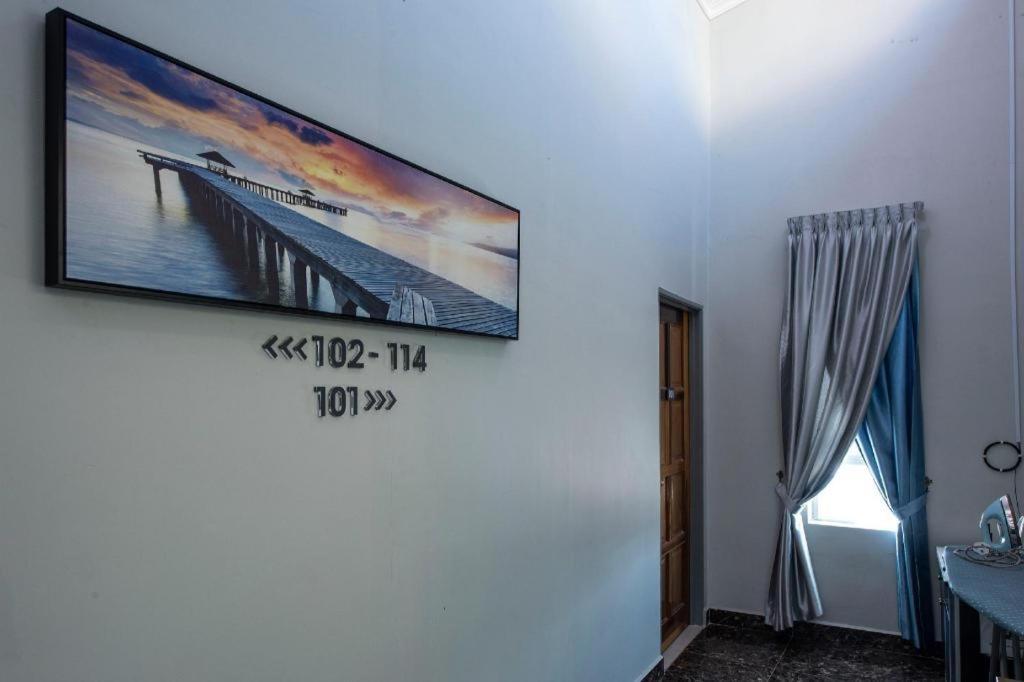 Oyo 90234 Sungai Rengit City Resort 2 Kampung Sungai Rengit Dış mekan fotoğraf